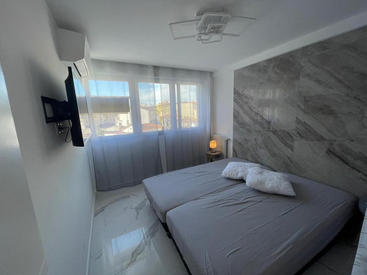 Centre Ville Sainte Maxime 100M Plage Et Commerce A Pied エクステリア 写真